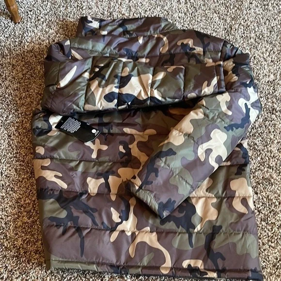 Volcom puffer jacket new with tags - Picture 7 of 11